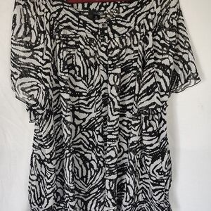Chic Black and White Zebra Print Top